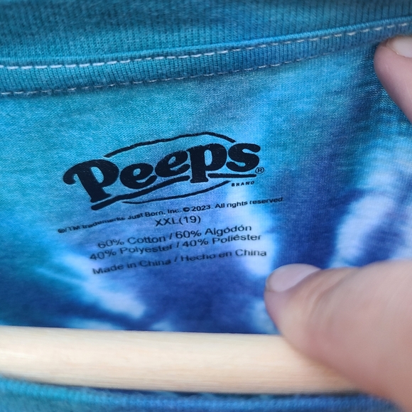 Hand tie dyed "peepin it real" shirt - Picture 3 of 4